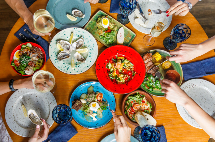 Menciptakan Suasana Makan yang Seimbang Melalui Desain Visual